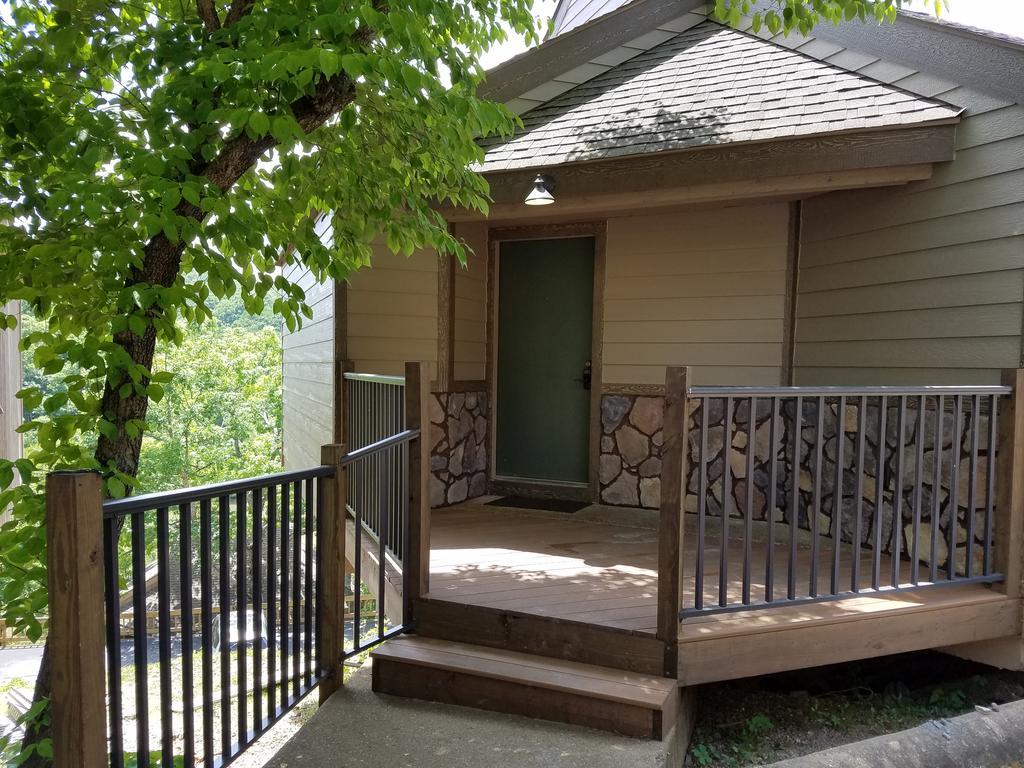 Holiday Shores Resort 오사지비치 외부 사진